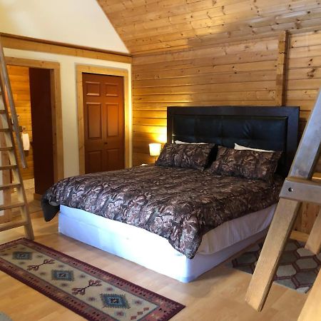 Camels Hump Guest Ranch Lumby Luaran gambar
