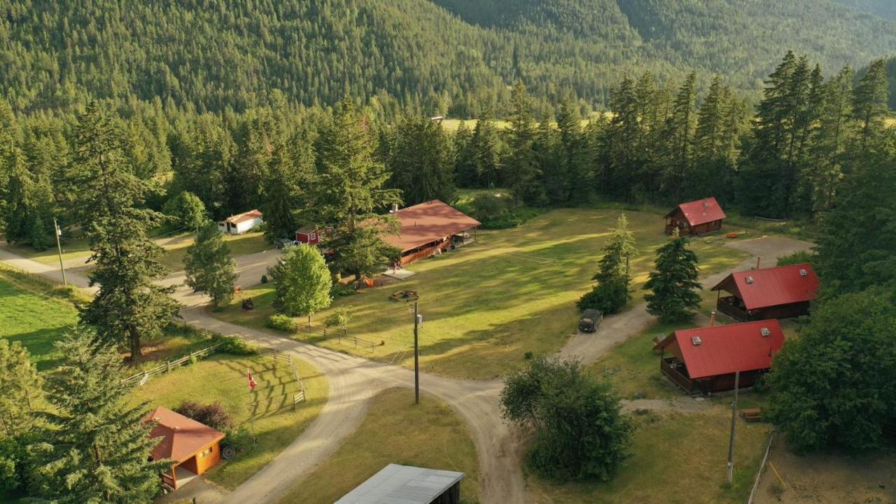 Camels Hump Guest Ranch Lumby Luaran gambar